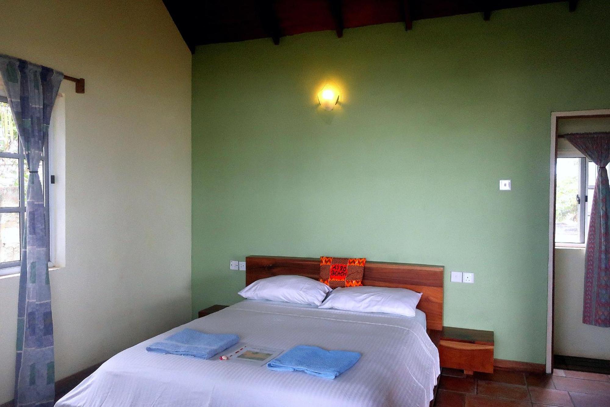 Afro Beach Eco Resort Butre الغرفة الصورة